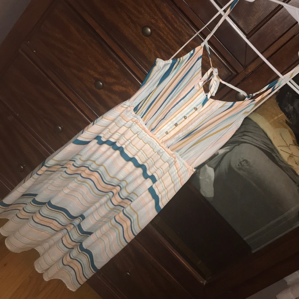 Lauren Conrad Dress beautiful colors